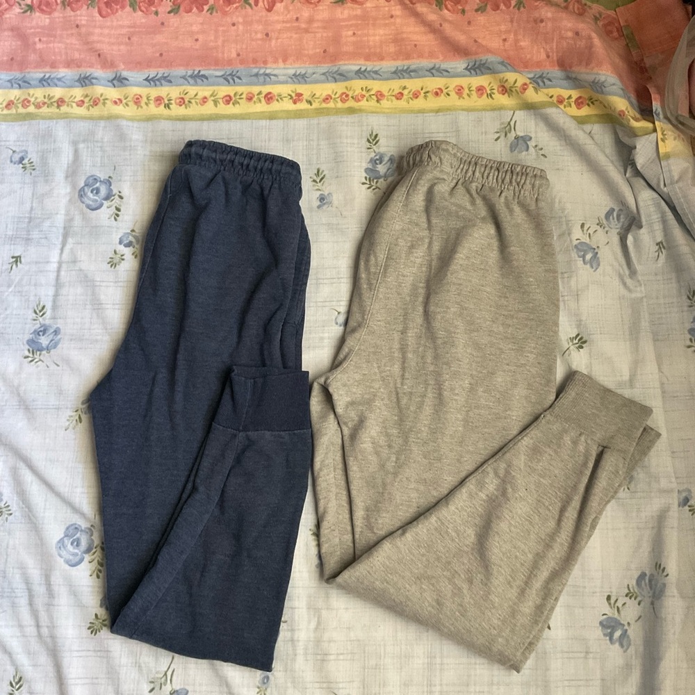 🐥2 Reebok Light Gray and Blue Joggers